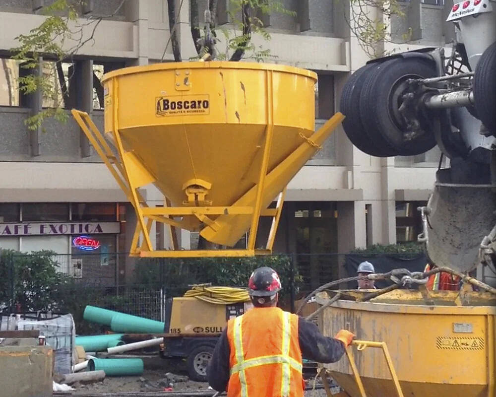 Cubo para hormigón cónico con descarga fondo y lateral